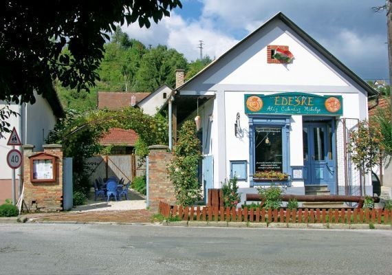 Édeske étterem nagymaros